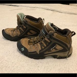 Columbia hiking boots